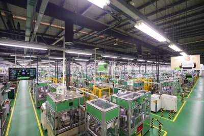 数智引擎，创新驱动——上海施耐德工控以智能化铸造灯塔工厂新标杆